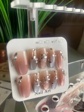 Med Cat Eye With Stones Pink And Grey